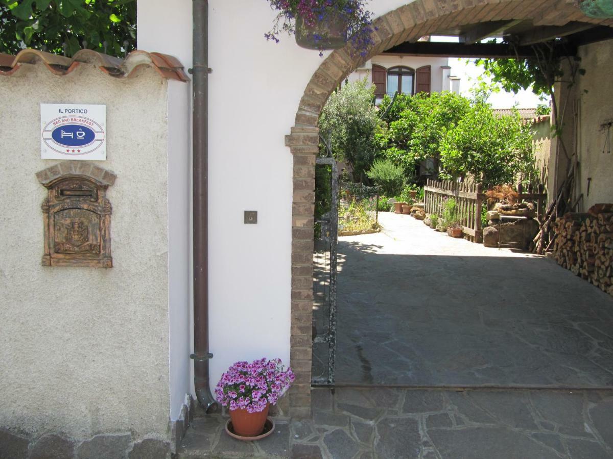Il Portico Bed & Breakfast Uras Dış mekan fotoğraf